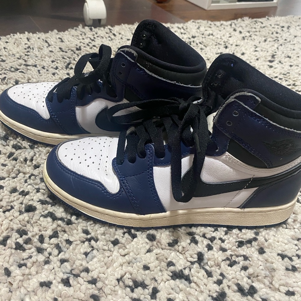 Nike Air Jordan 1 OG Kids Size 4.5Y